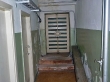 Puertas de seguridad en el bunker, cerca de Ligatne