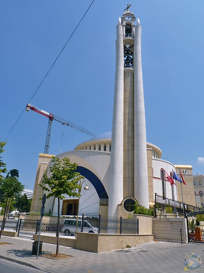 Catedral ortodoxa del Cristo de la Resurrección, Tirana. Ahí es nada