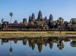 Angkor Wat, con el sol ya en lo alto