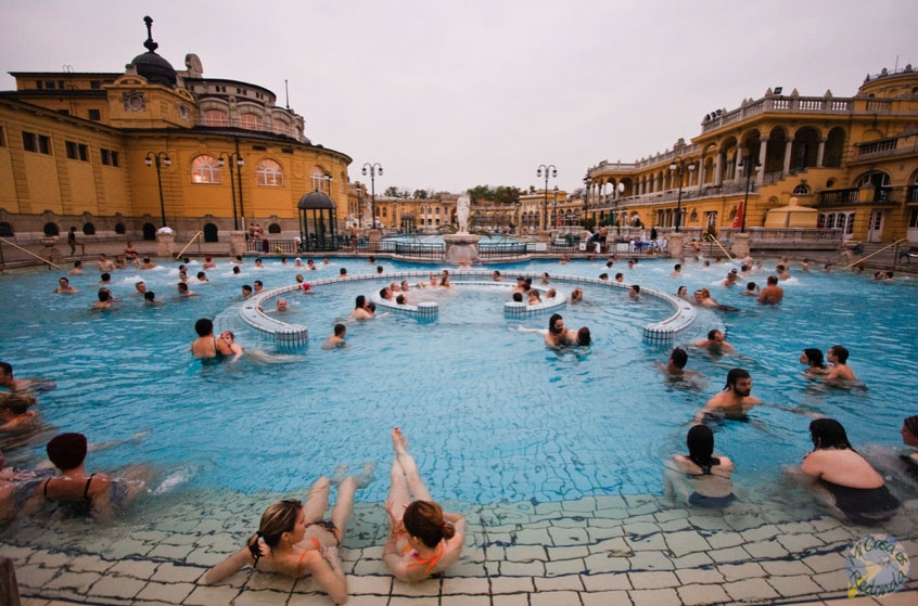 Szechenyi-Baths-outdoor-pools