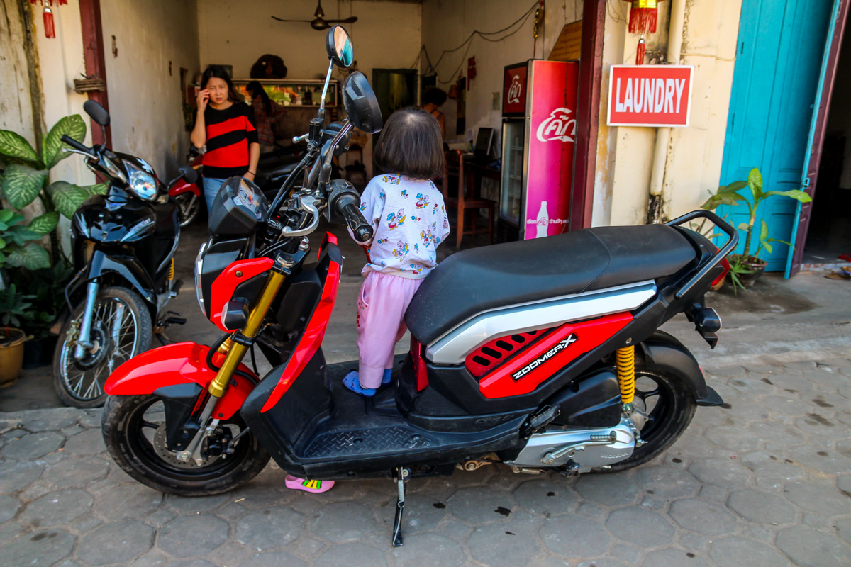 Alquiler de motos en Thakhek - nuestra moto