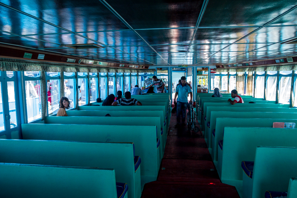 Ferry Male - Kaashidhoo (interior)