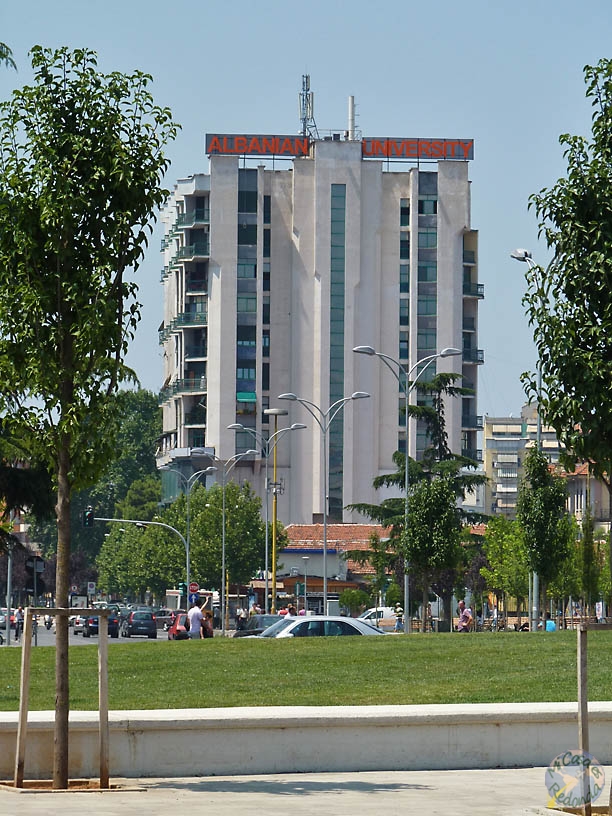 Universidad en Tirana