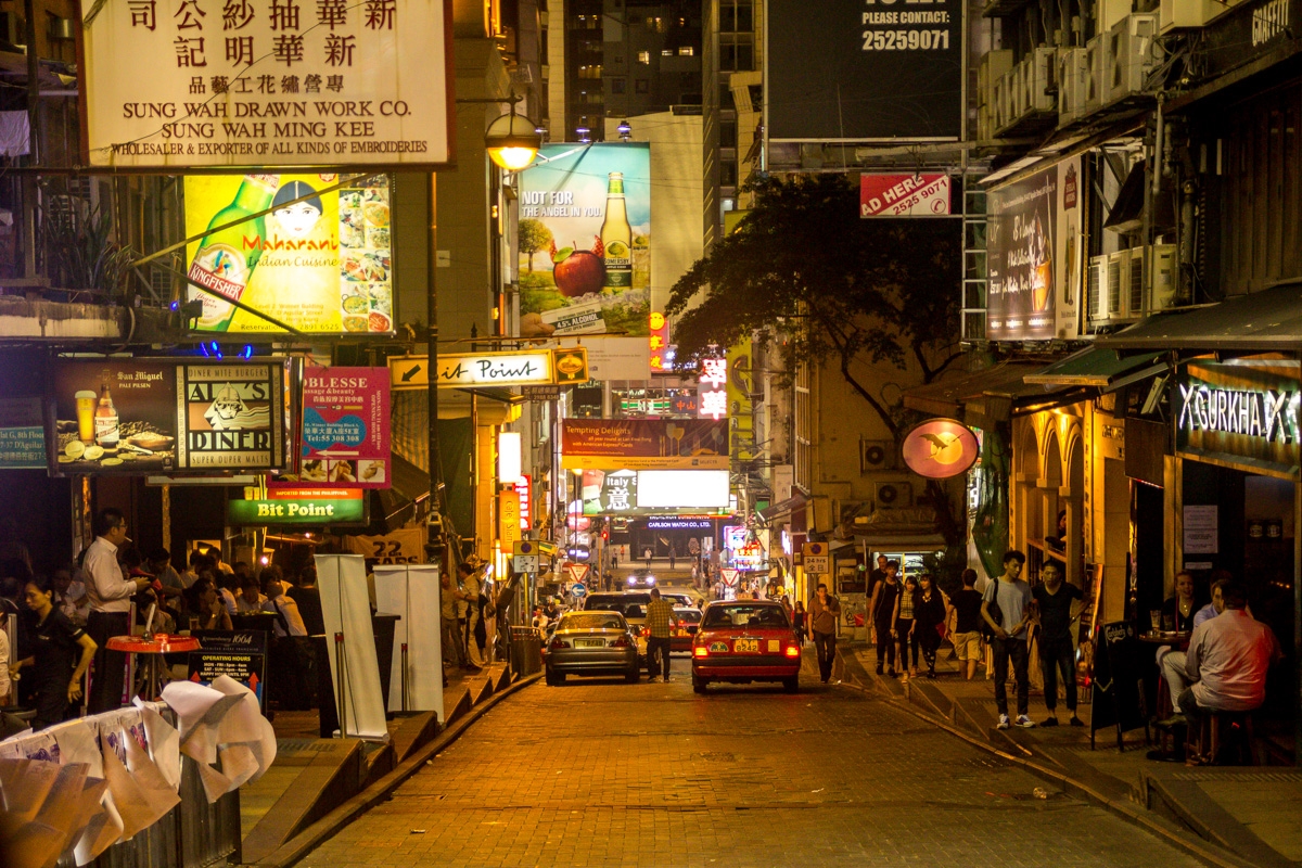 Lan Kwai Fong, barrio animado en Hong Kong