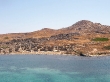 La isla de Delos desde el barco
