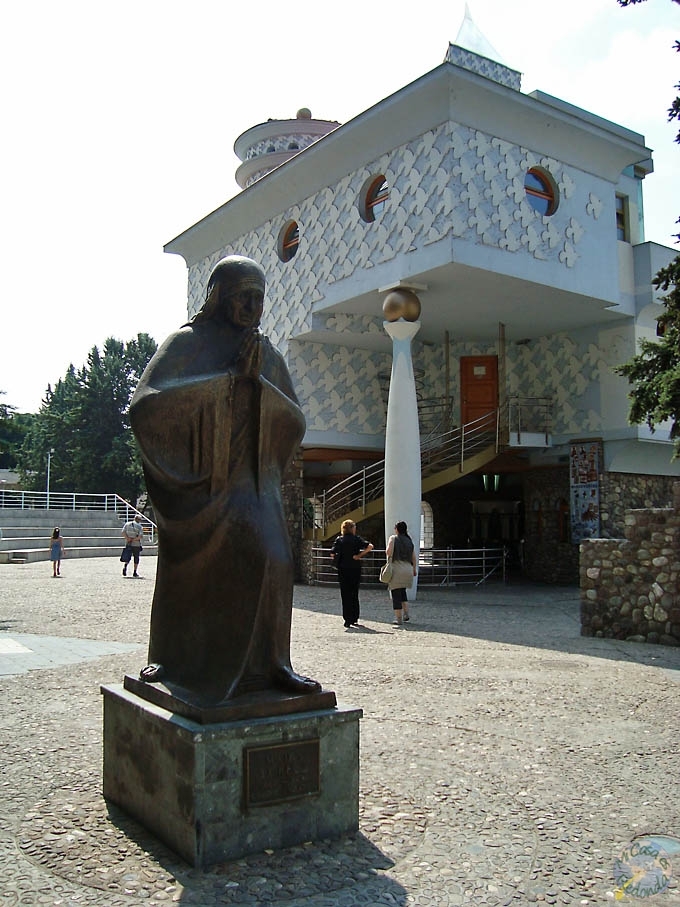 Casa Memorial a Santa Teresa de Cálcuta en Skopje, su ciudad natal