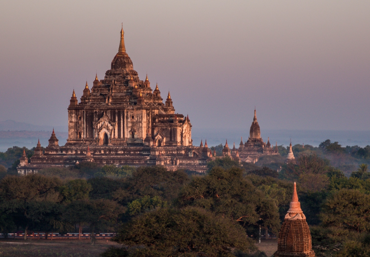 Thabyinyu temple, Bagan