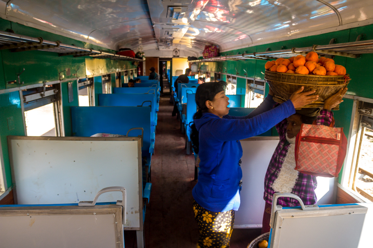 Tren Hsipaw a Mandalay - Ordinary Class