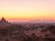 Panorámica del amanecer en Bagan