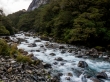 Ríos de montaña, camino de Milford Sound