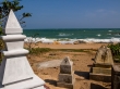 Cementerio junto a la playa, Tangalle
