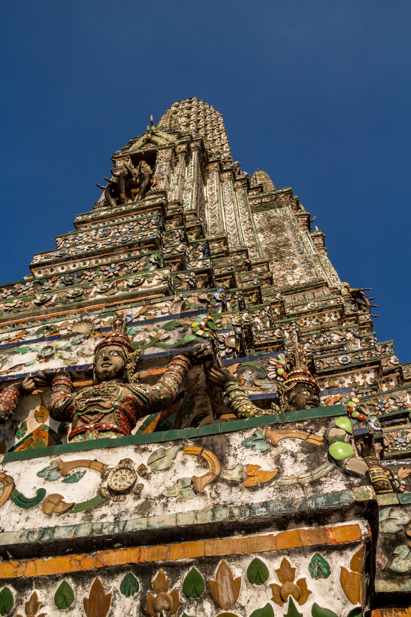Los relieves del Wat Arun, Bangkok