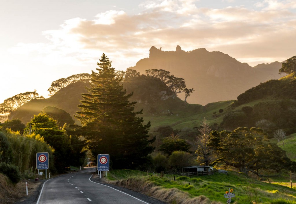 Por la Whangarei Heads Road, Northland