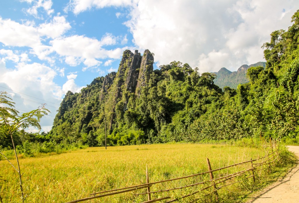 Vang Vieng y Vientiane, del tubing a la capital de Laos
